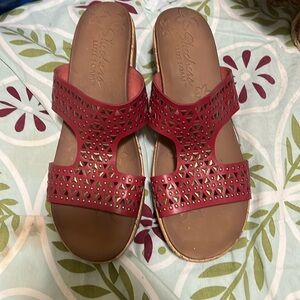 Sketchers Magenta Wedge Sandal Sz 10
